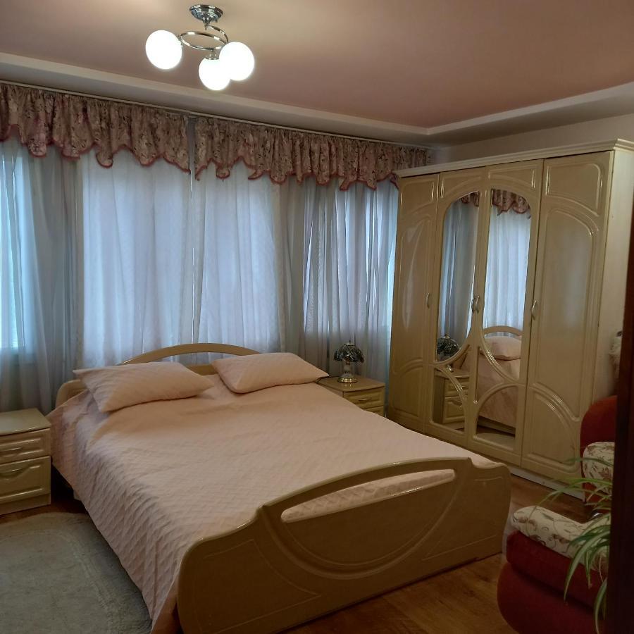 Лаванда Γιαρέμτσε Εξωτερικό φωτογραφία