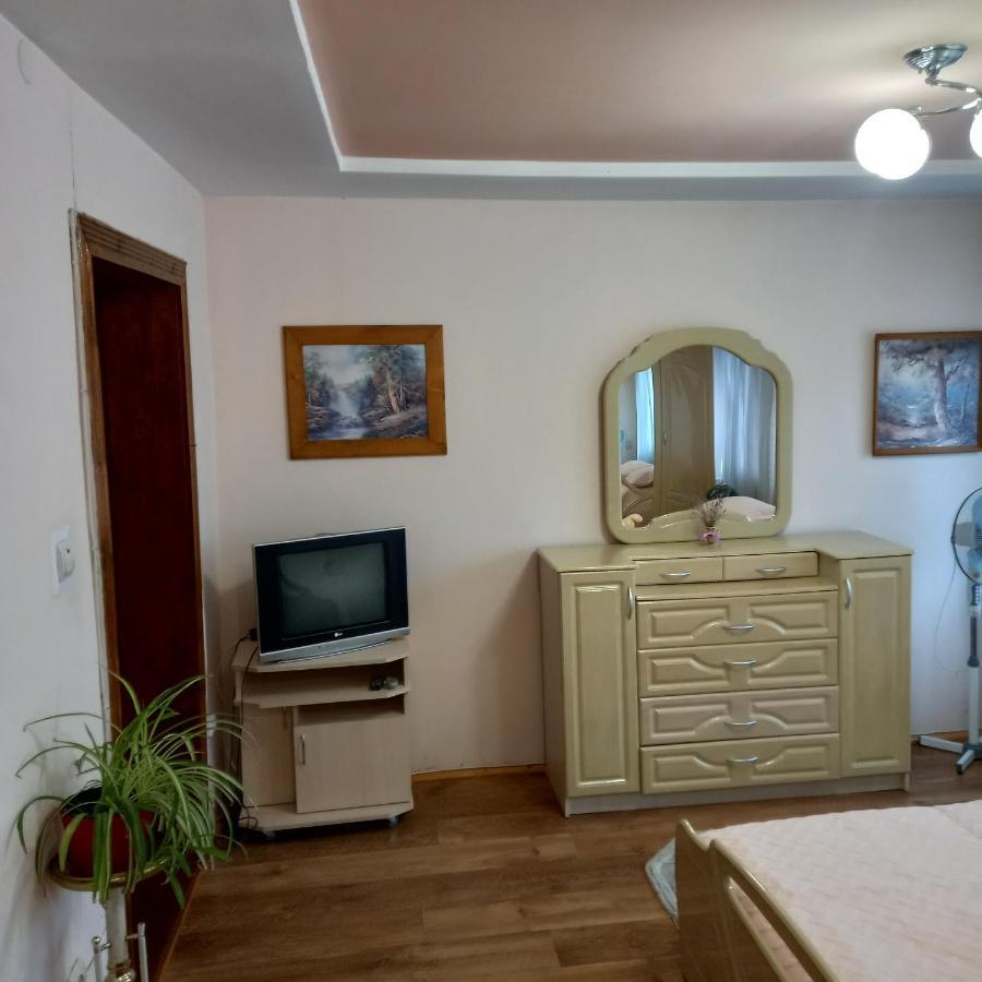 Лаванда Γιαρέμτσε Εξωτερικό φωτογραφία